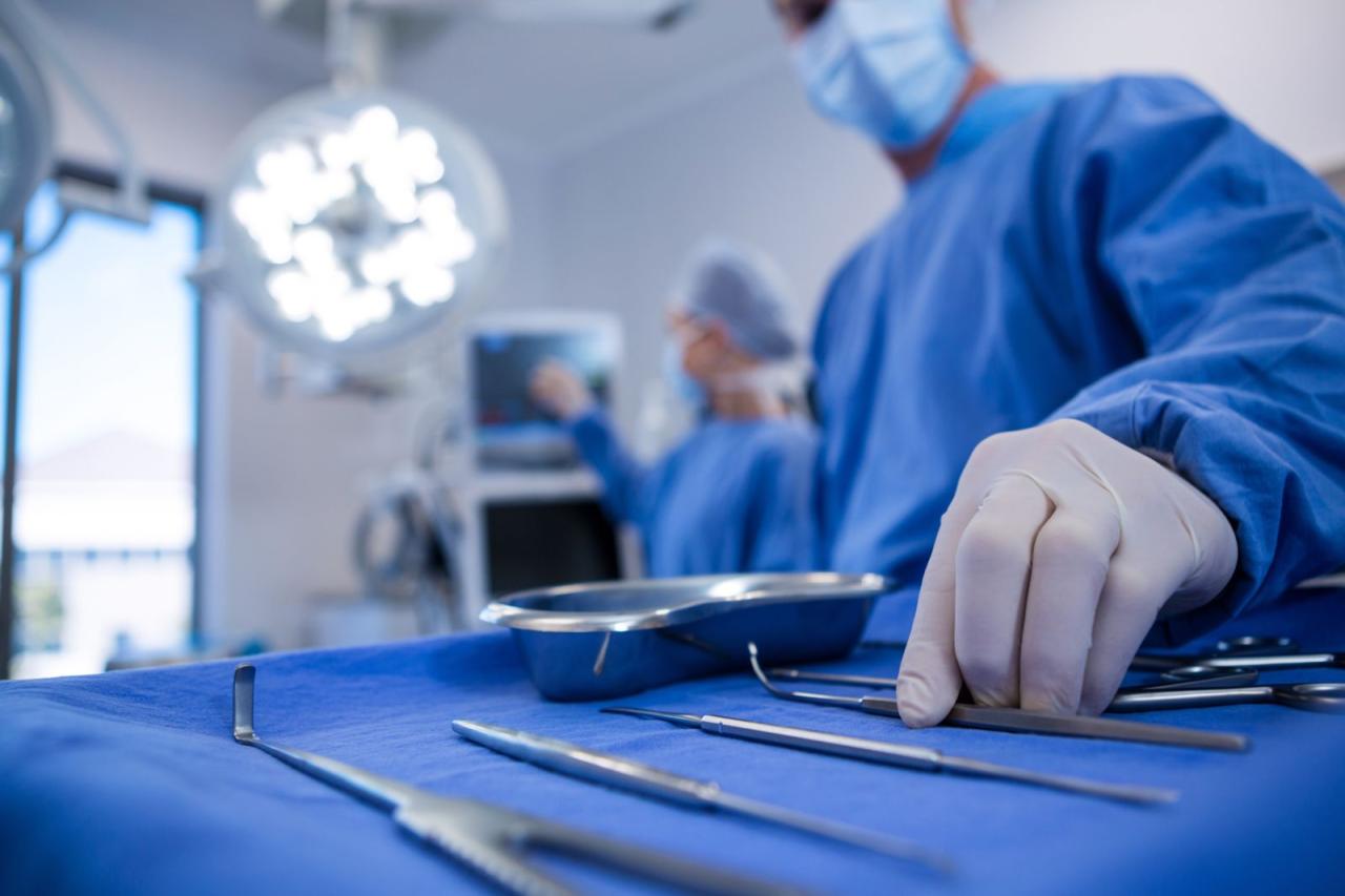 Accredited surgical tech programs near me with clinical rotations